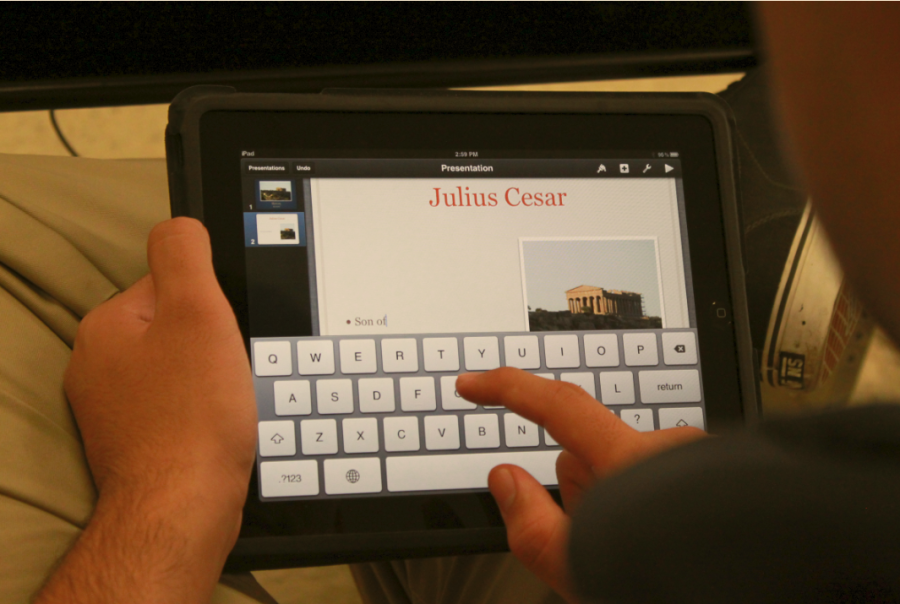 Students find convenience in iPads for school