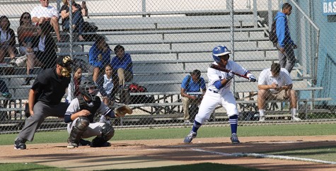 Lancers baseball defeats La Salle in league matchup