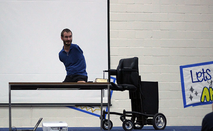 Life+Without+Limbs%2C+Nick+Vujicic+Comes+to+Amat