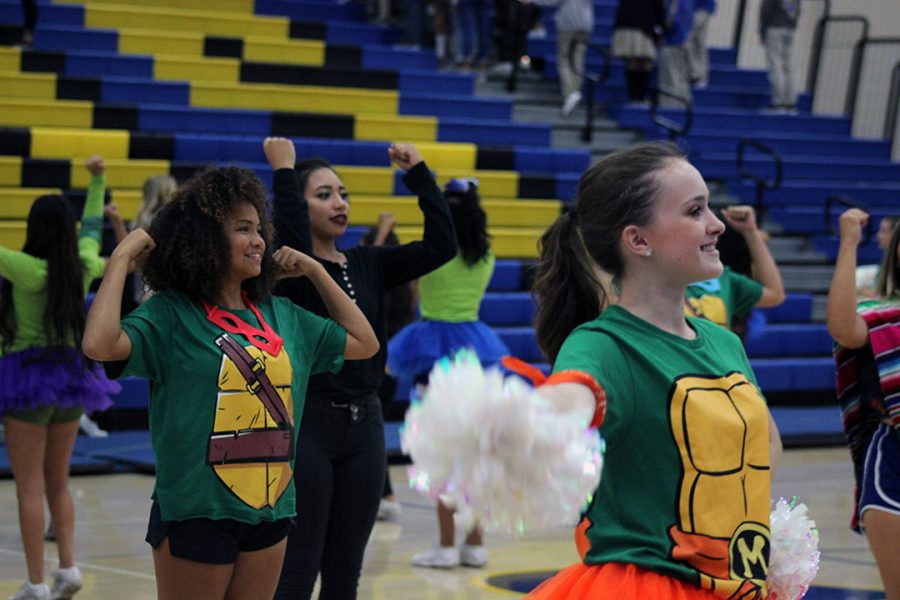 This 2018 Pep Week, Sophomores Hailey Gaul and Sydney Williams represent their class theme, 20th Century Fox.