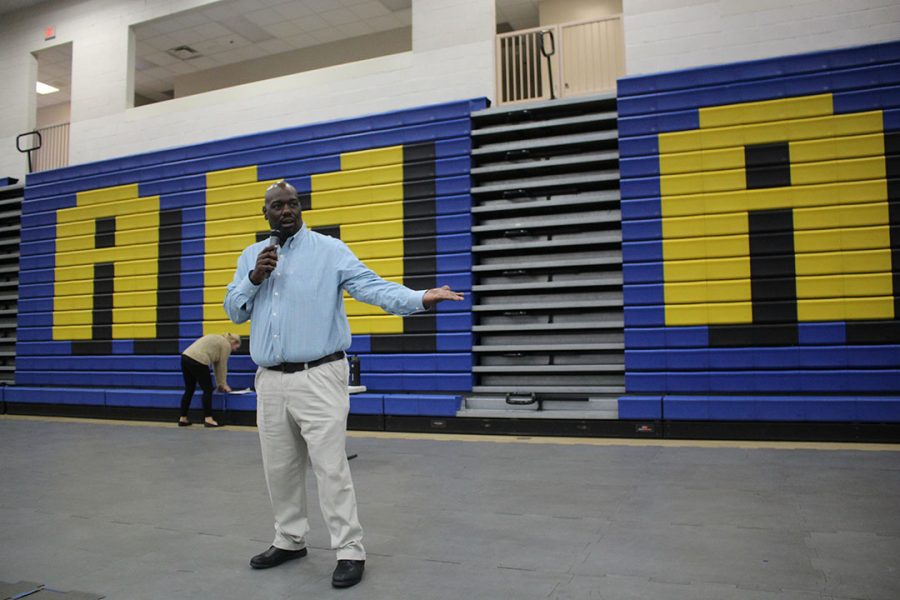 Motivational speaker Rick Minniefield introduces himself to the Bishop Amat  student body.