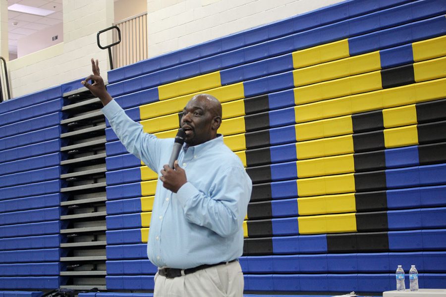 Minniefield speaks to the Bishop Amat student body.