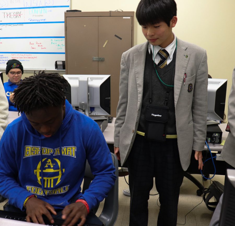 Brian Nichols shows Amat's visitors  Lancer in the news. 