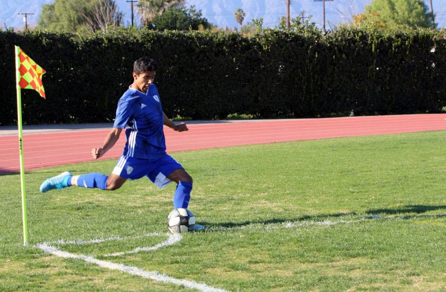 Varela+scores+2+goals+in+boys+soccer+victory