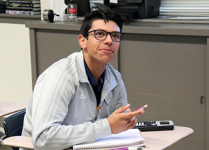 Gabriel Ezponzia not wearing a mask during math class. 